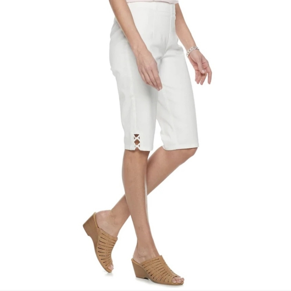 CROFT & BARROW The Classic Pull On Lattice Hem Skimmer with Pockets